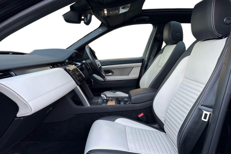 Used Land Rover Discovery Sport 2024 for sale - 76984359: Photo 3