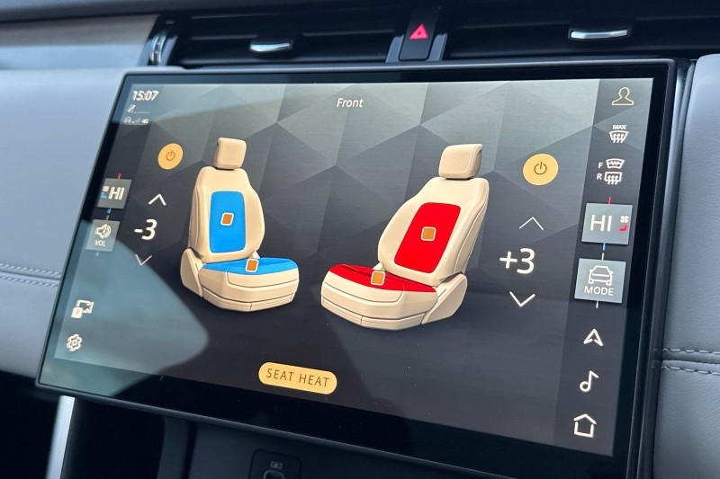 Used Land Rover Discovery Sport 2024 for sale - 76984359: Photo 32