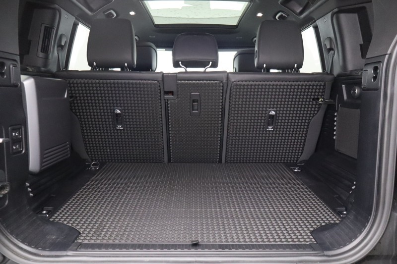 Used Land Rover Defender 2023 for sale - 78067132: Photo 10