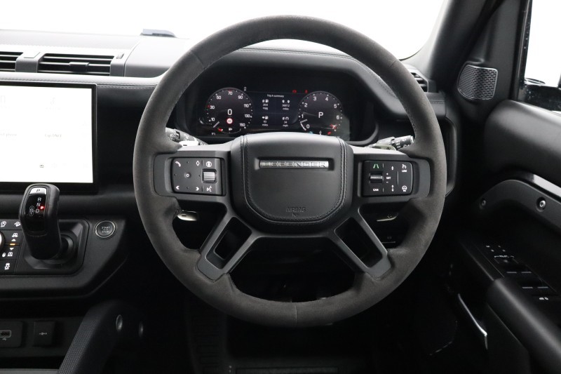 Used Land Rover Defender 2023 for sale - 78067132: Photo 16