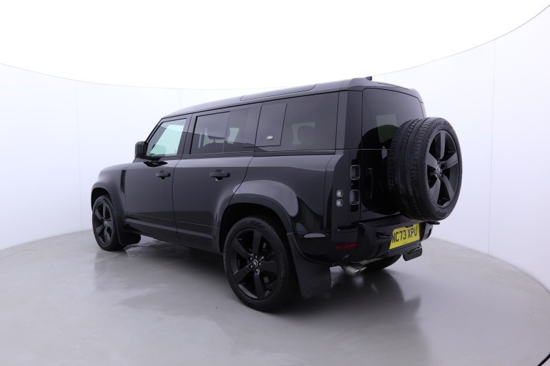Used Land Rover Defender 2023 for sale - 78067132: Photo 2