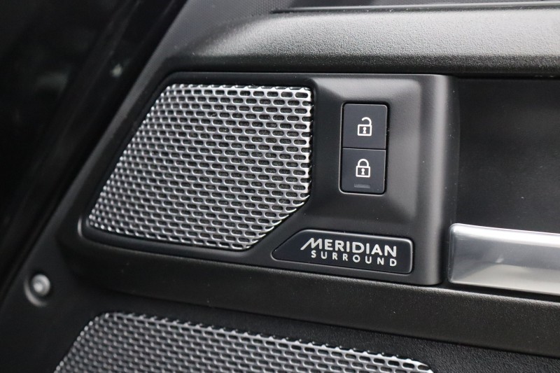 Used Land Rover Defender 2023 for sale - 78067132: Photo 26