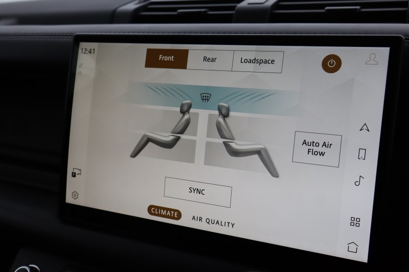 Used Land Rover Defender 2023 for sale - 78067132: Photo 37