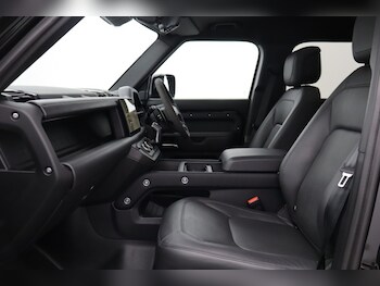 Used Land Rover Defender 2023 for sale - 78067132: Photo