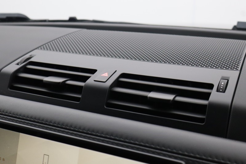 Used Land Rover Defender 2023 for sale - 78067132: Photo 42