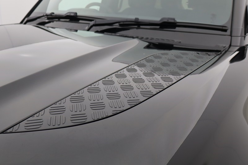 Used Land Rover Defender 2023 for sale - 78067132: Photo 50