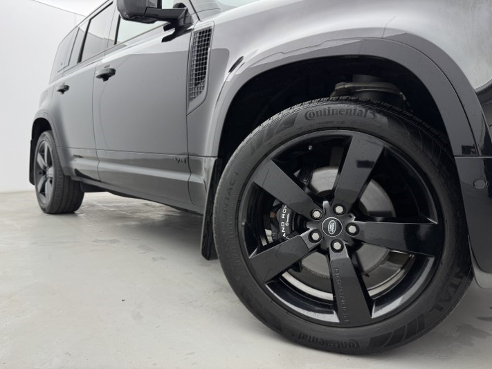 Used Land Rover Defender 2023 for sale - 78067132: Photo 52