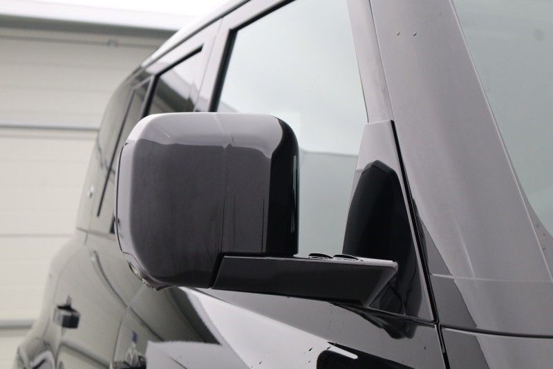 Used Land Rover Defender 2023 for sale - 78067132: Photo 59