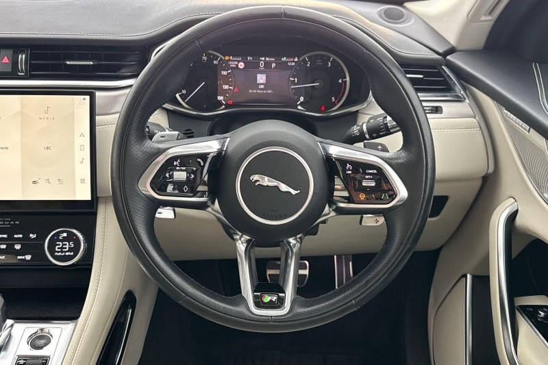 Used Jaguar F-Pace 2022 for sale - 77198371: Photo 15