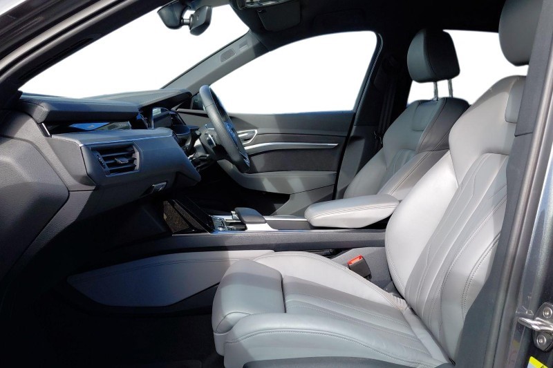 Used Audi Q8 2024 for sale - 78028106: Photo 3