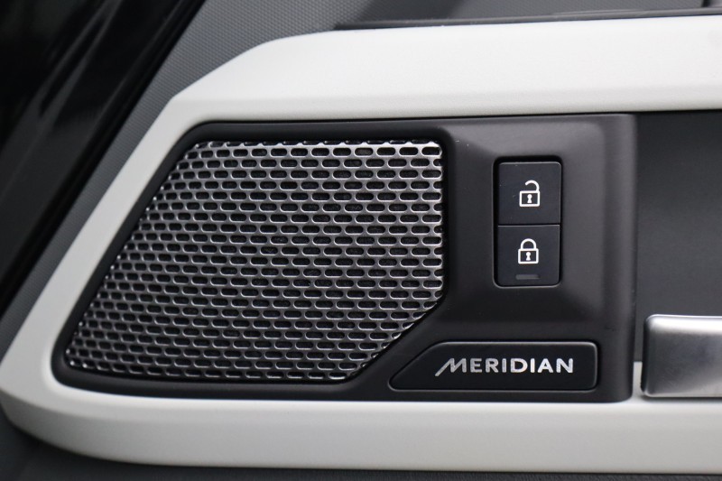 Used Land Rover Defender 2023 for sale - 78053246: Photo 26