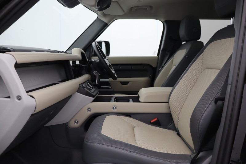 Used Land Rover Defender 2023 for sale - 78053246: Photo 3