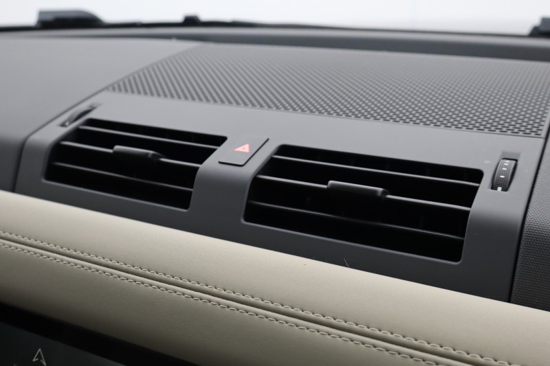 Used Land Rover Defender 2023 for sale - 78053246: Photo 39