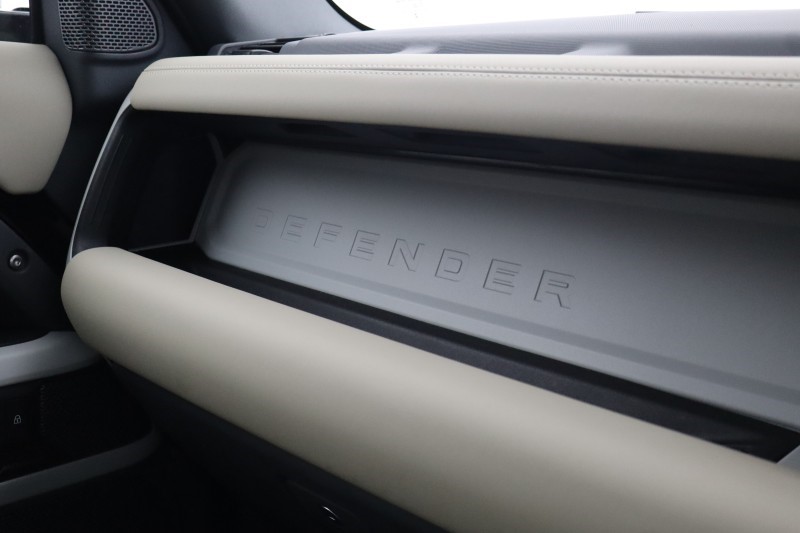 Used Land Rover Defender 2023 for sale - 78053246: Photo 40