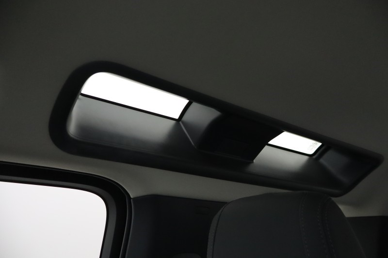 Used Land Rover Defender 2023 for sale - 78053246: Photo 41