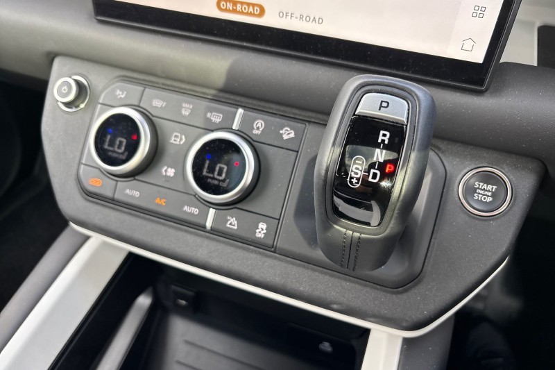 Used Land Rover Defender 2025 for sale - 76984321: Photo 13