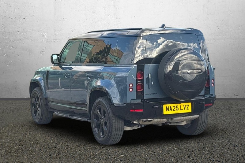 Used Land Rover Defender 2025 for sale - 76984321: Photo 2