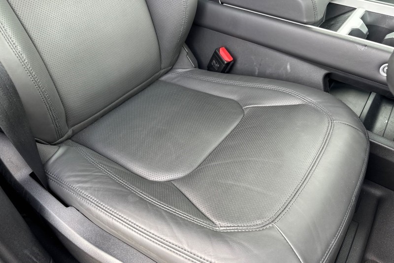 Used Land Rover Defender 2025 for sale - 76984321: Photo 25