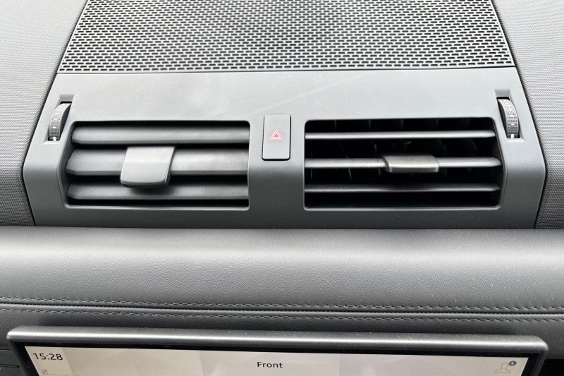 Used Land Rover Defender 2025 for sale - 76984321: Photo 33