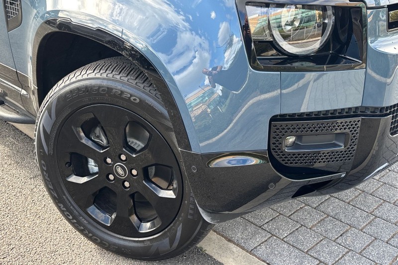 Used Land Rover Defender 2025 for sale - 76984321: Photo 39