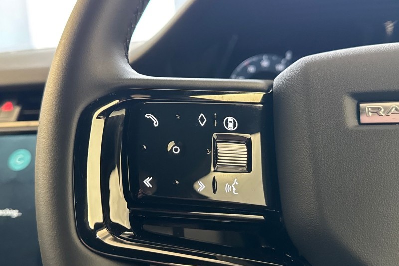 Used Land Rover Range Rover Evoque 2025 for sale - 77504448: Photo 26