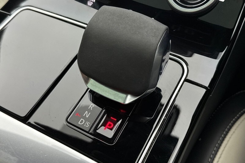 Used Land Rover Range Rover Velar 2023 for sale - 77501330: Photo 13