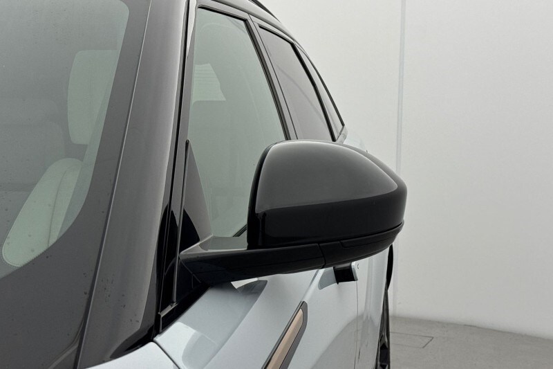 Used Land Rover Range Rover Velar 2023 for sale - 77501330: Photo 47