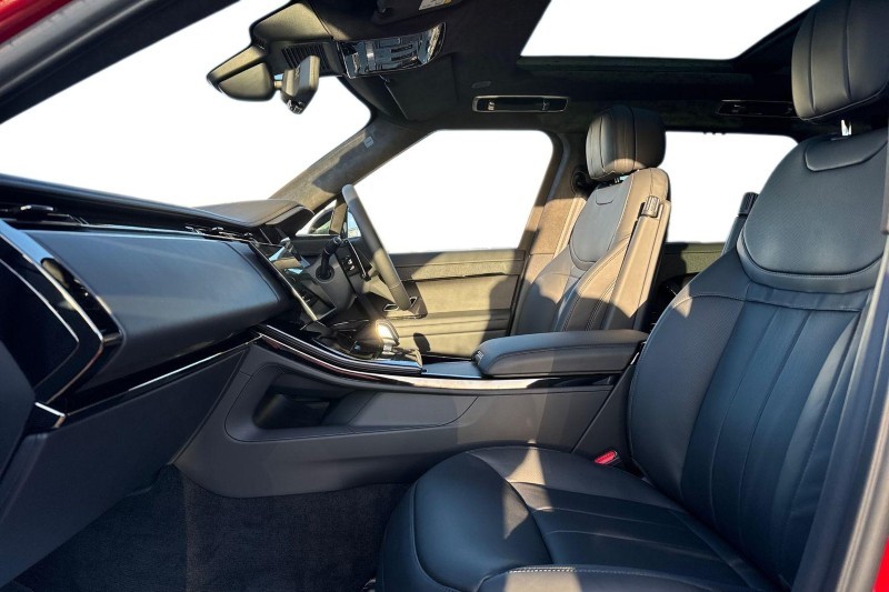 Used Land Rover Range Rover Sport 2025 for sale - 76984300: Photo 3