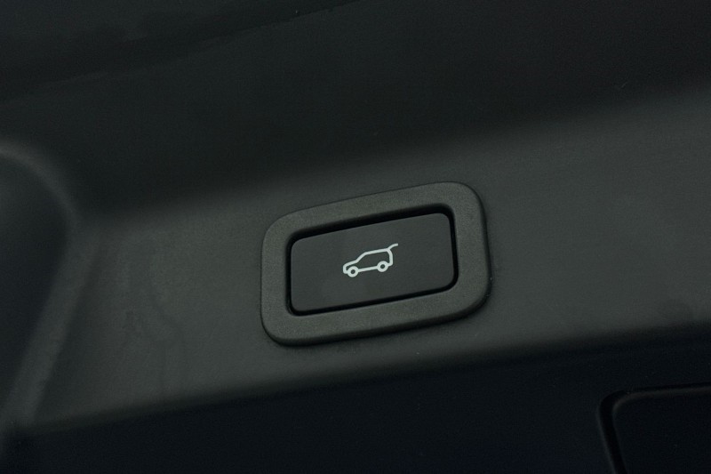 Used Jaguar F-Pace 2020 for sale - 77718122: Photo 38