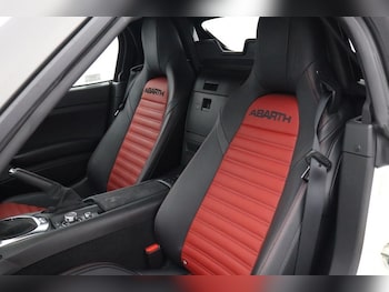Used Abarth 124 Spider 2019 for sale - 79378935: Photo