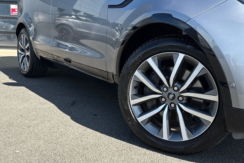 Used Land Rover Discovery 2025 for sale - 78162062: Photo 45