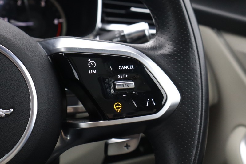 Used Jaguar F-Pace 2022 for sale - 78165927: Photo 32