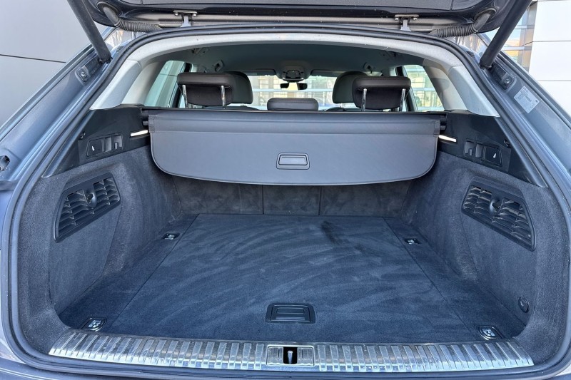 Used Audi e-tron 2020 for sale - 77918151: Photo 10