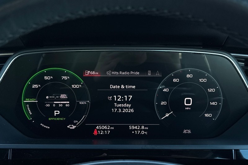 Used Audi e-tron 2020 for sale - 77918151: Photo 16