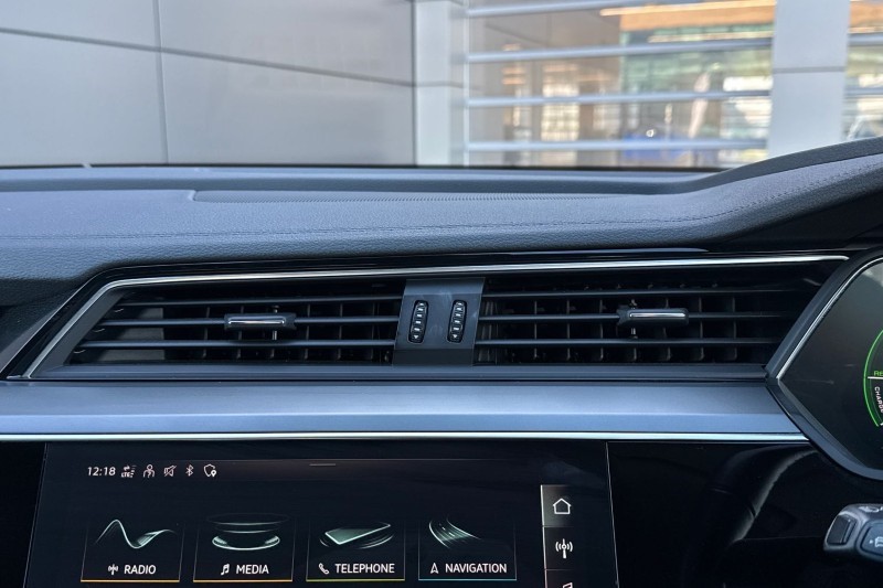 Used Audi e-tron 2020 for sale - 77918151: Photo 34