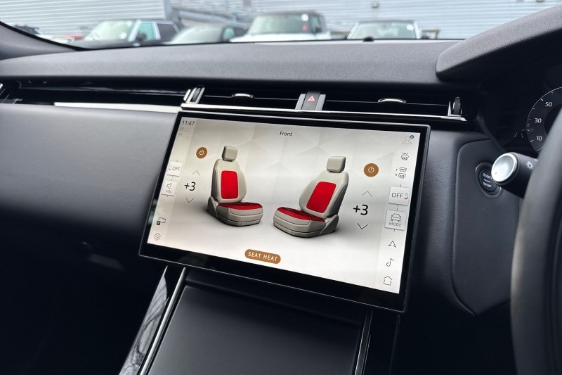 Used Land Rover Range Rover Velar 2024 for sale - 76984349: Photo 30