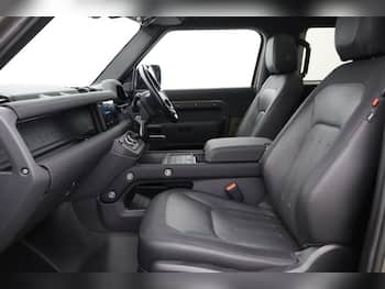 Used Land Rover Defender 2021 for sale - 79855395: Photo