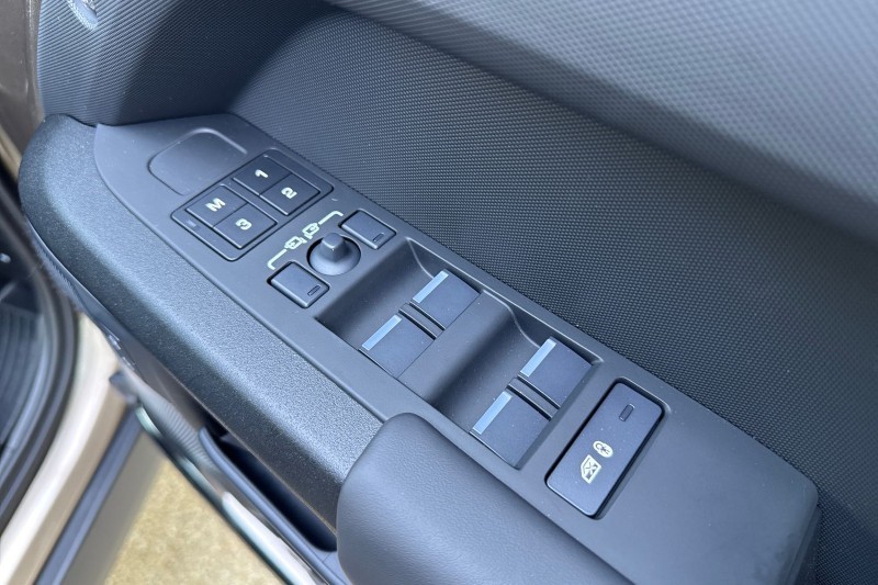 Used Land Rover Defender 2026 for sale - 78175992: Photo 25