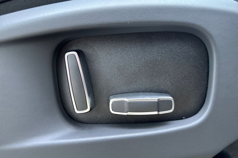 Used Land Rover Defender 2026 for sale - 78175992: Photo 26