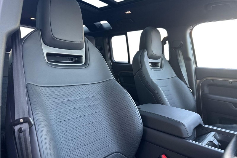 Used Land Rover Defender 2026 for sale - 78175992: Photo 28
