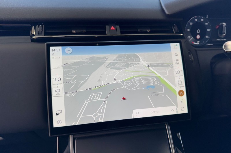 Used Land Rover Range Rover Velar 2025 for sale - 76984346: Photo 11