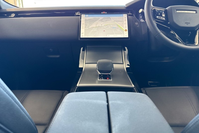 Used Land Rover Range Rover Velar 2025 for sale - 76984346: Photo 14