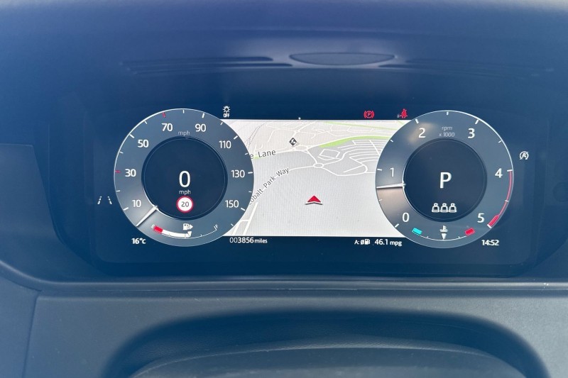 Used Land Rover Range Rover Velar 2025 for sale - 76984346: Photo 16