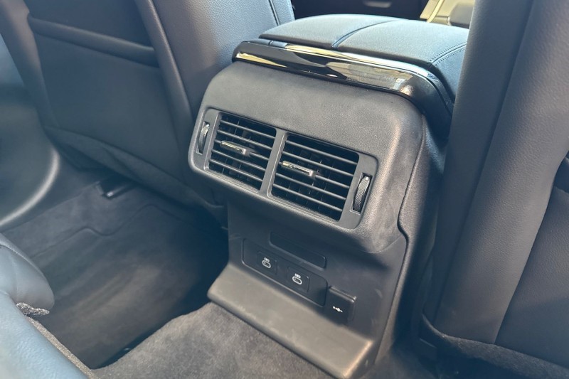 Used Land Rover Range Rover Velar 2025 for sale - 76984346: Photo 18