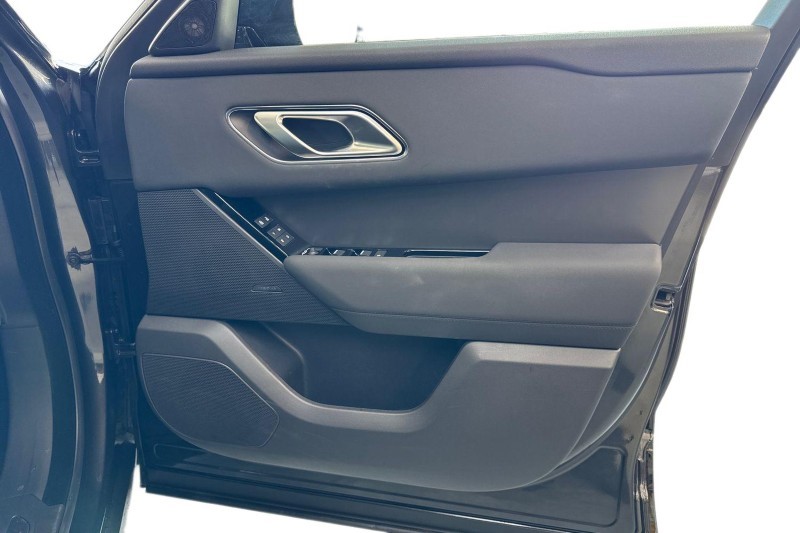 Used Land Rover Range Rover Velar 2025 for sale - 76984346: Photo 22