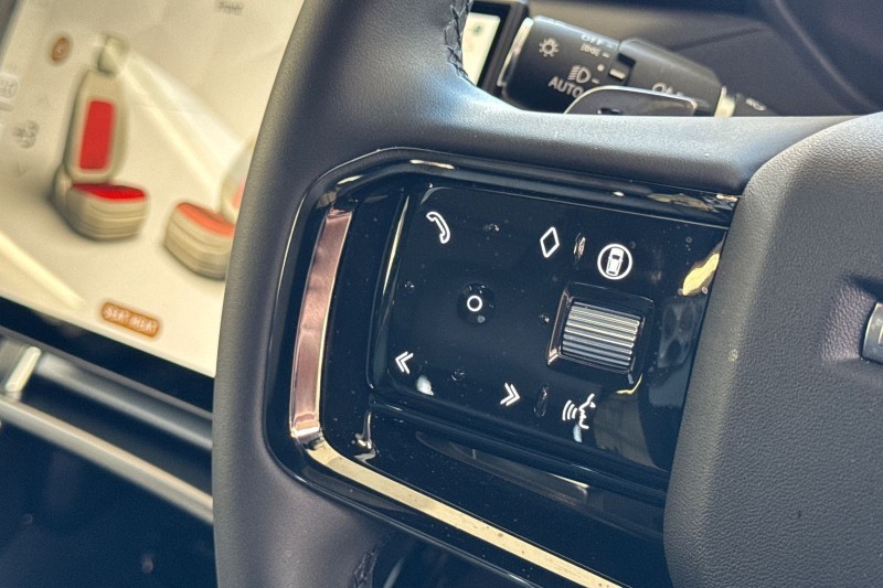 Used Land Rover Range Rover Velar 2025 for sale - 76984346: Photo 28