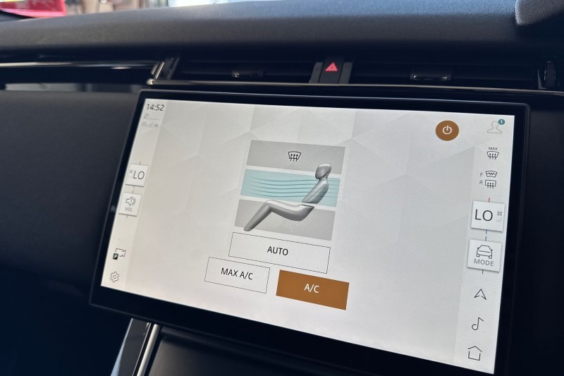 Used Land Rover Range Rover Velar 2025 for sale - 76984346: Photo 32