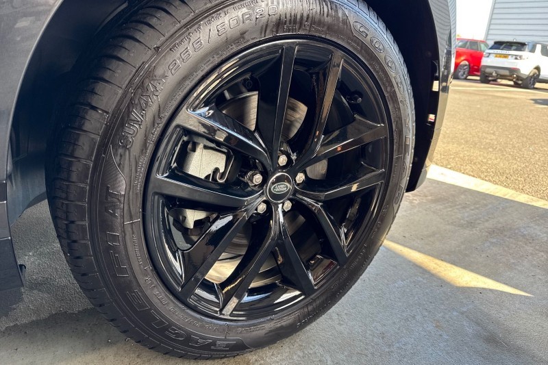 Used Land Rover Range Rover Velar 2025 for sale - 76984346: Photo 44