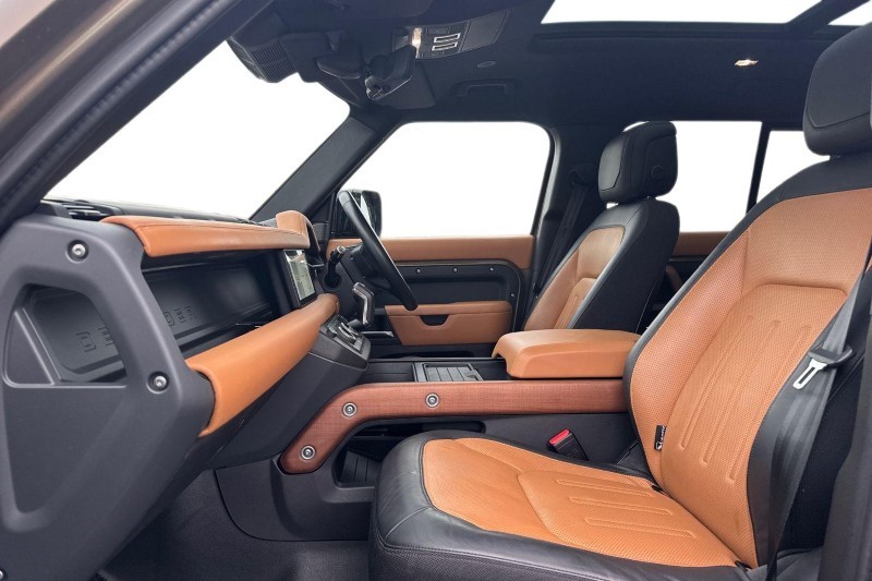 Used Land Rover Defender 2020 for sale - 76984360: Photo 17