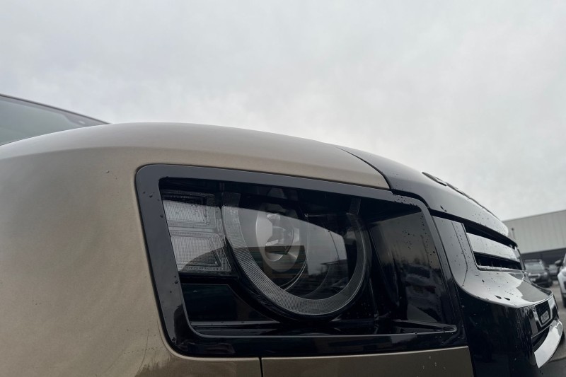 Used Land Rover Defender 2020 for sale - 76984360: Photo 27